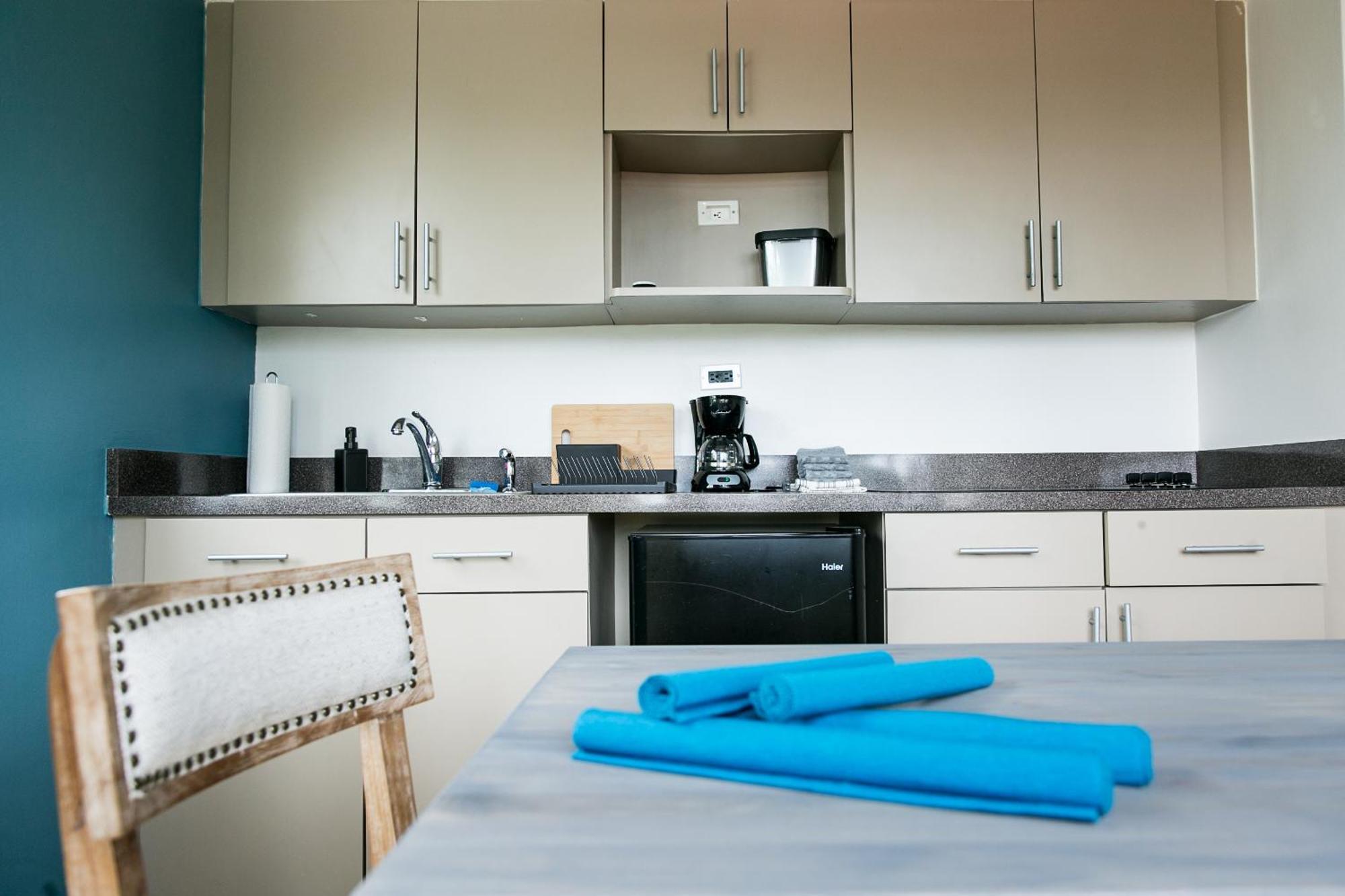 سان خوان Numero Uno Beach Apartments المظهر الخارجي الصورة